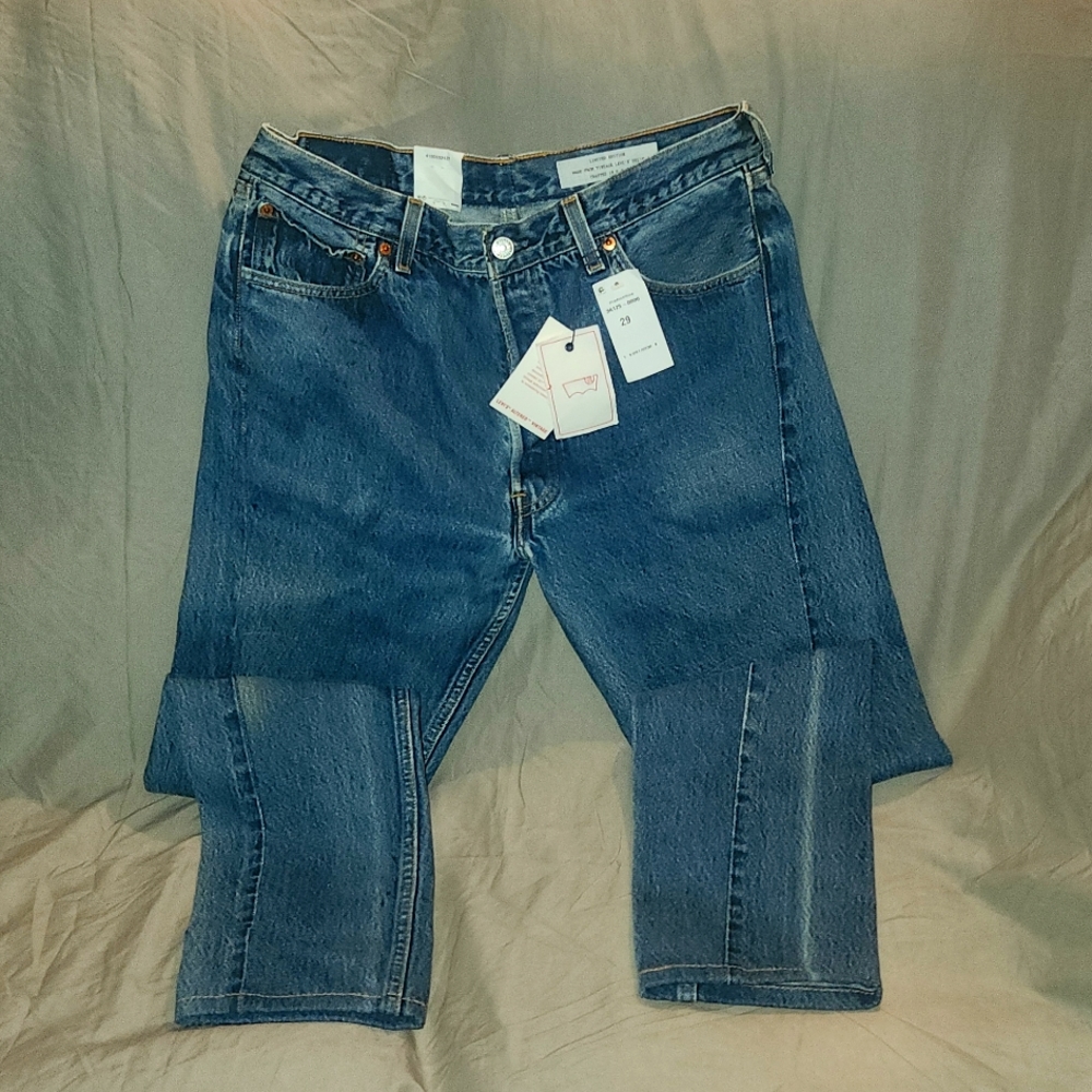 Levi Woman Jean's